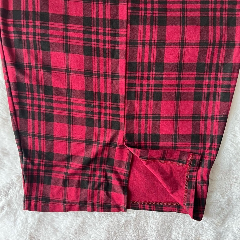 Torrid Red and black plaid pencil skirt - Stretchy - Picture 5 of 7